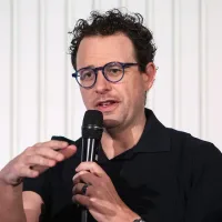 Anthropic has surged to a trillion-dollar valuation on secondary markets, overtaking OpenAI.